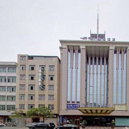 Starway Hotel Guangzhou Xintang Branch Eksteriør bilde